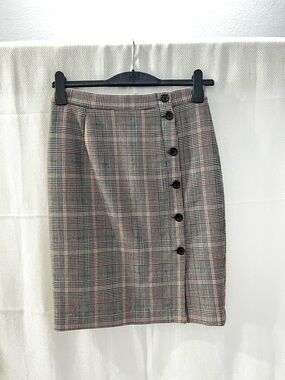 H&M Plaid Button-Front Pencil Skirt